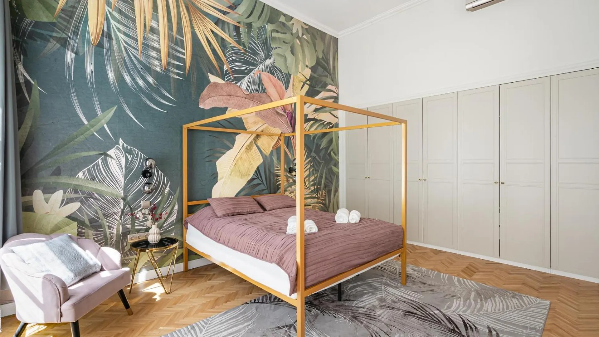 Styled Apartment Close To The River Danube. Budapest Ungarn